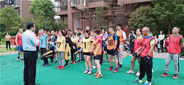 濃情中秋，歡度國慶——市古鎮(zhèn)投資公司舉辦古鎮(zhèn)天御羽毛球賽