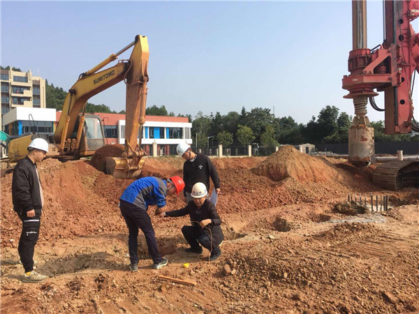 昌南湖北湖西側(cè)要建一個立體停車場，已經(jīng)開工！