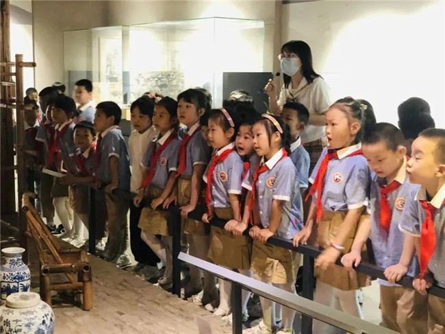 喜報 | 御窯景巷榮獲第四批市中小學(xué)生研學(xué)實(shí)踐教育基地