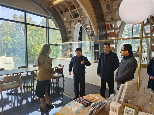 市國資委黨委書記、主任朱平生到市古鎮(zhèn)商旅文公司調研